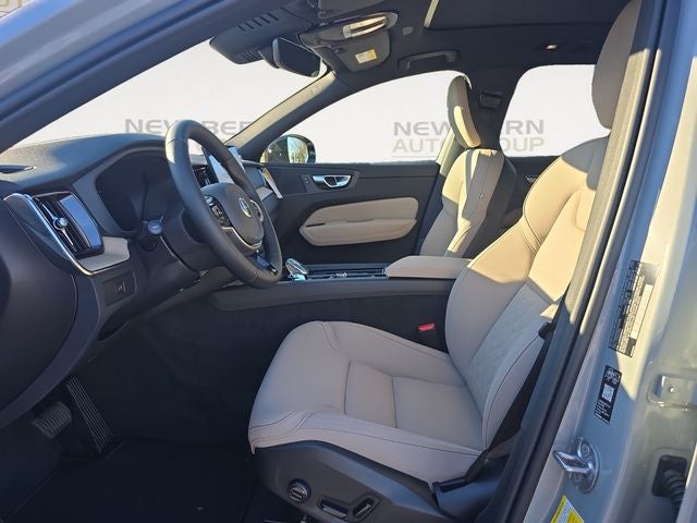 2026 Volvo XC60 B5 Core