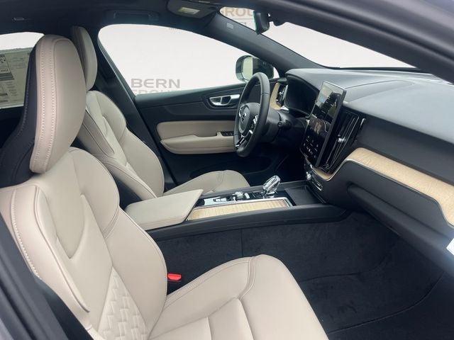 2026 Volvo XC60 B5 Core