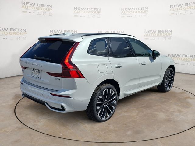2026 Volvo XC60 B5 Ultra