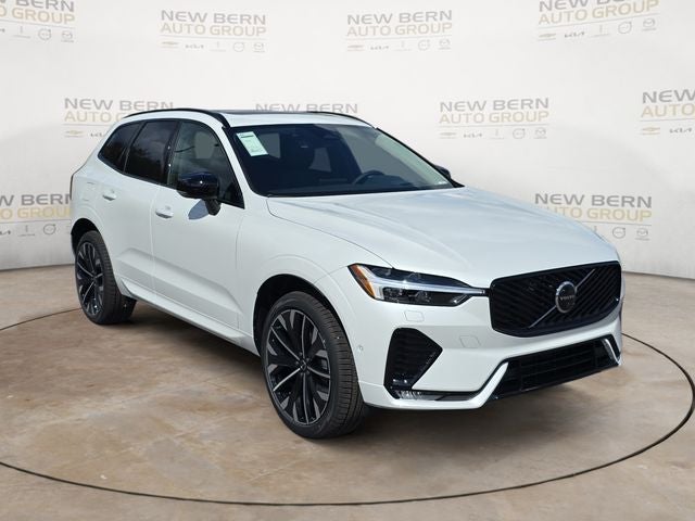 2026 Volvo XC60 B5 Ultra