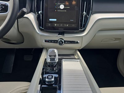 2026 Volvo XC60 B5 Ultra