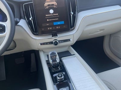 2026 Volvo XC60 B5 Ultra