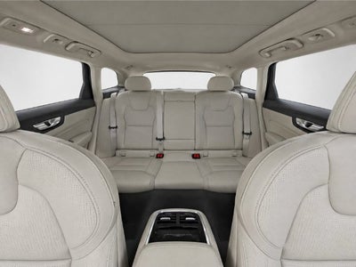 2027 Volvo XC60 B5 Ultra