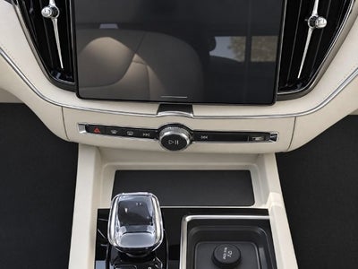 2027 Volvo XC60 B5 Ultra